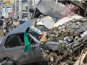 Earthquake Car