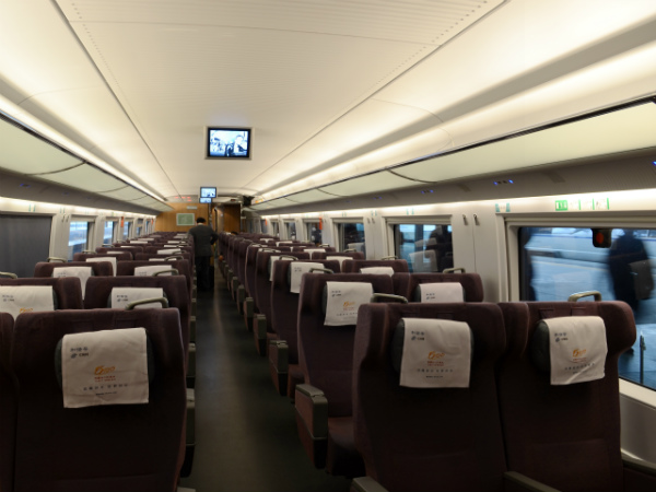 26-1374830980-the-crh3-interior.jpg