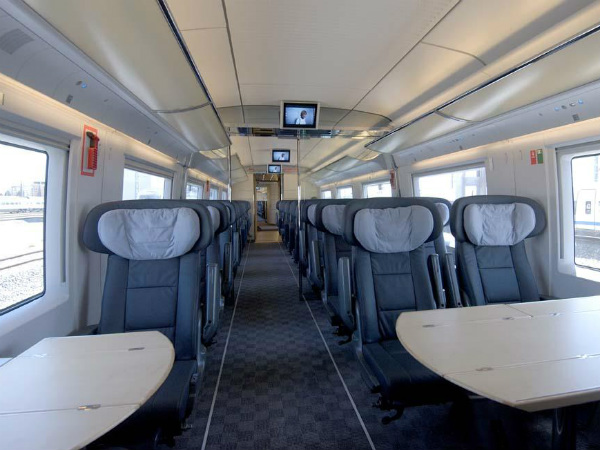 26-1374831055-the-ave-class-103-interior