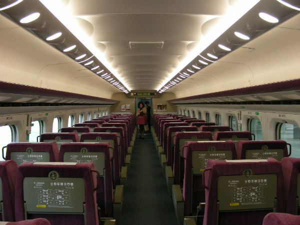 26-1374831134-the-thsr-700t-interior.jpg
