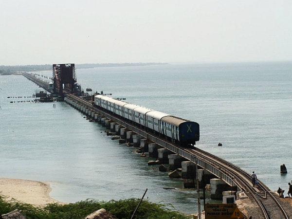 13-1399948999-pamban-rail-bridge.jpg