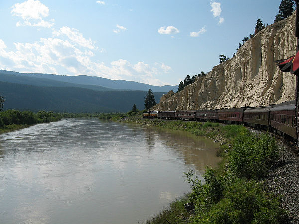 13-1399949021-royal-canadian-pacific-fli