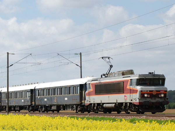 13-1399949027-simplon-orient-express-fli