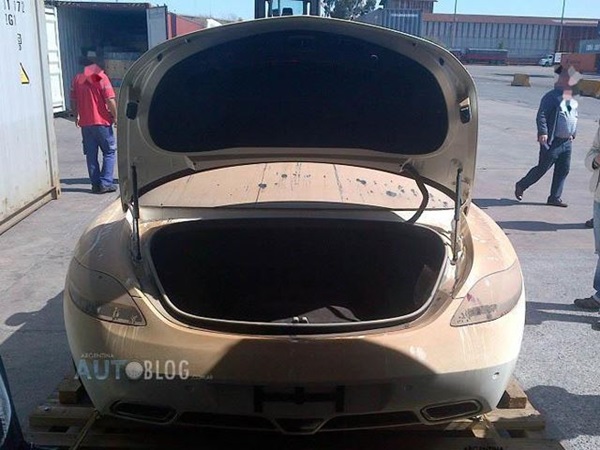 27-1403851633-benz-sls-amg4.jpg