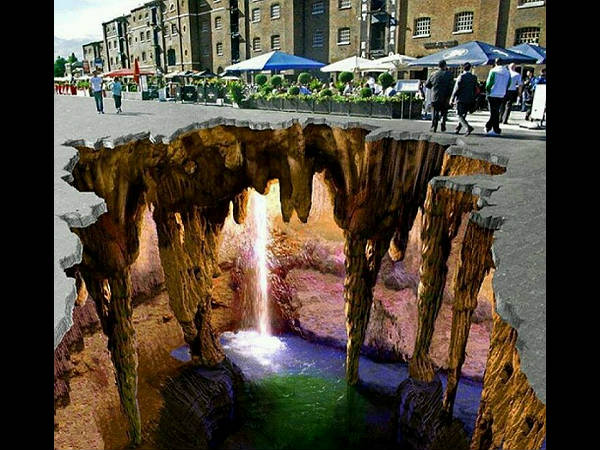 21-1408601675-funny-3d-road-images-10.jp