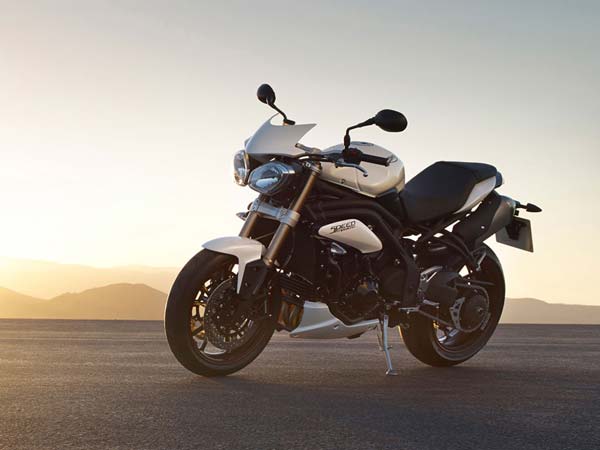 Triumph Speed Triple available at attractive prices this festive season Triumph Speed Triple available at attractive prices this festive season