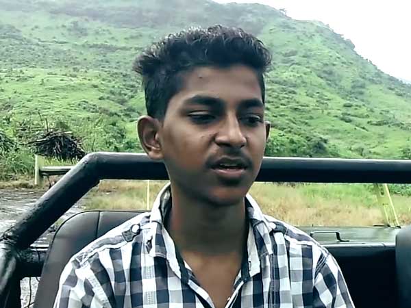 யூ- ட்யூப் வீடியோவை பார்த்தே சொந்தமாக கார் தயாரித்த மும்பை மாணவர்!