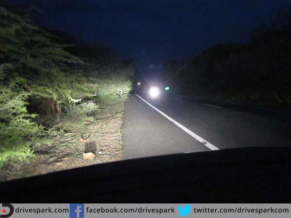02. ஹை பீம் ஹெட்லைட்