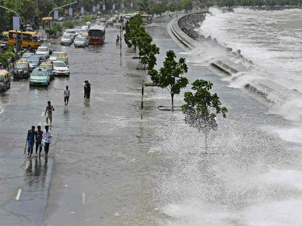 மழை வெள்ள பாதிப்பு: கார்களுக்கான பாதுகாப்பு கவர் அறிமுகம்..!!