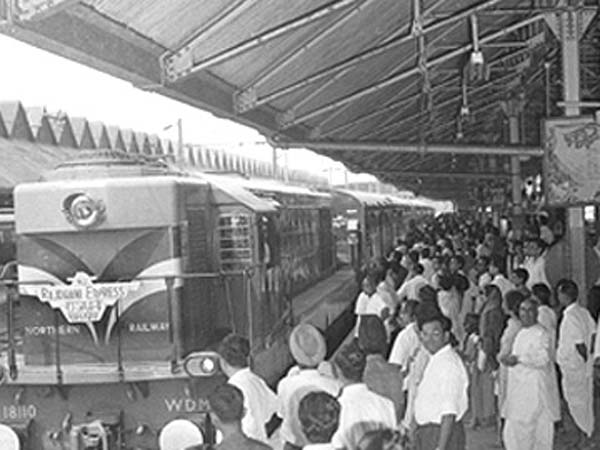 ராஜ்தானி எக்ஸ்பிரஸ் ரயில் பற்றி நீங்கள் அறிந்திராத சுவாரஸ்யங்கள்!