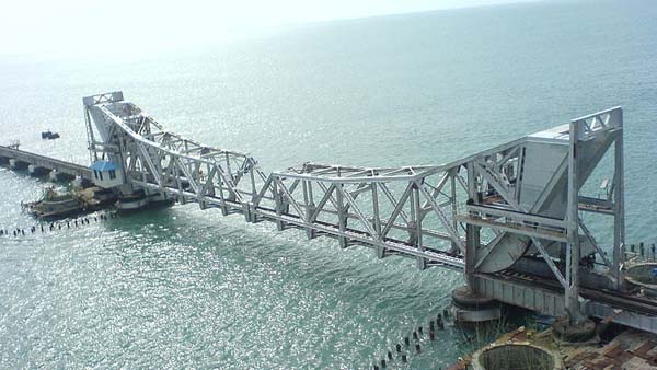 இந்த கோடை விடுமுறைக்கு எங்கு டூர் போகலாம்? இங்கிருக்கிறது உங்களுக்கான டிரிப் பிளான்