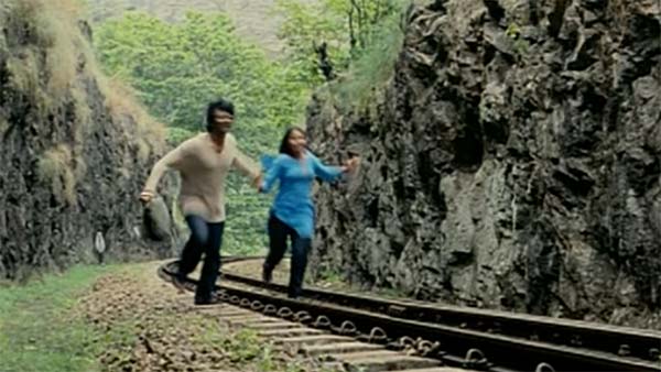 வாழ்நாளில் ஒரு முறையேனும் பயணிக்க வேண்டிய தென்காசி - கொல்லம் ரயில் பயணம்