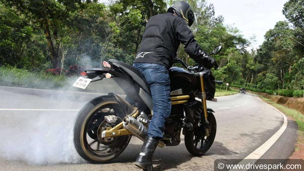 உங்கள் பைக்கில் நல்ல மைலேஜ் கிடைக்க சில டிபஸ்கள்