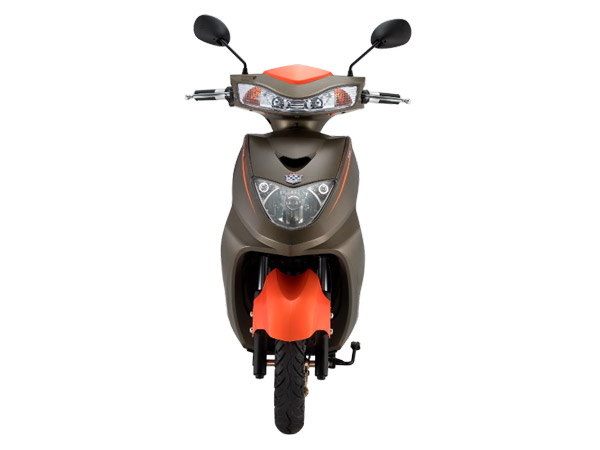 உங்கள் பெட்ரோல் ஸ்கூட்டருக்கு பதிலாக எலெக்ட்ரிக் ஸ்கூட்டருக்கு மாறுங்கள்; டாப் 5 எலெக்டரிக் ஸ்கூட்ட