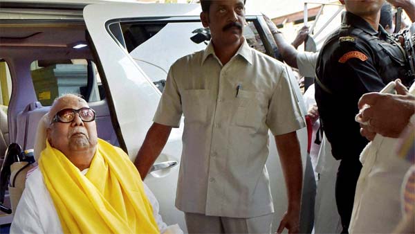 5 முறை முதல்வராக இருந்த கருணாநிதி பெயரில் கார் இருந்ததா?