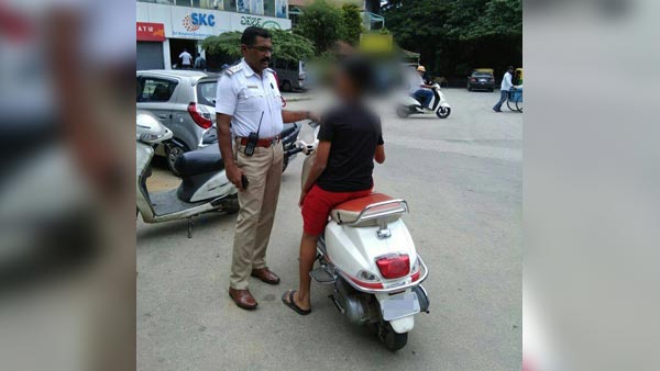 மொபைல் ஆப் மூலம் பைக் ஓட்டுநர்களை பிடிக்கும் போலீஸ்; டிஜிட்டல் இந்தியா புதிய பரிணாமம்