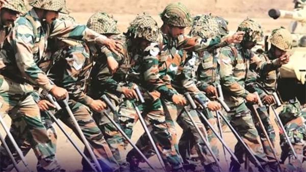 பாகிஸ்தான் தீவிரவாதிகளுக்கு சிம்ம சொப்பனமாக விளங்கும் இந்திய ராணுவத்தின் அதிநவீன ரோபோ..