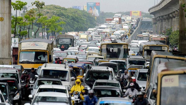 பஸ்களில் டிக்கெட் விலை உயர்விற்கு ஓலா & உபேர் போன்ற நிறுவனங்கள் தான் காரணமா? அதிர்ச்சியூட்டும் தகவல்கள்...