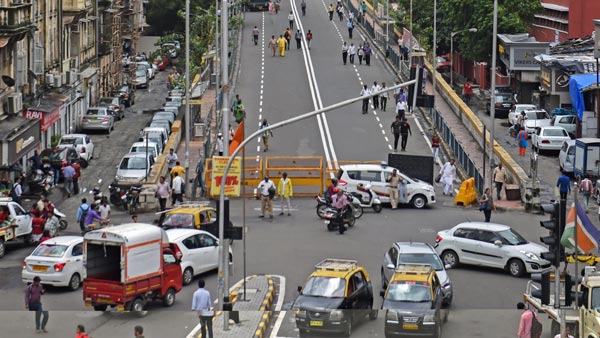 பஸ்களில் டிக்கெட் விலை உயர்விற்கு ஓலா & உபேர் போன்ற நிறுவனங்கள் தான் காரணமா? அதிர்ச்சியூட்டும் தகவல்கள்...