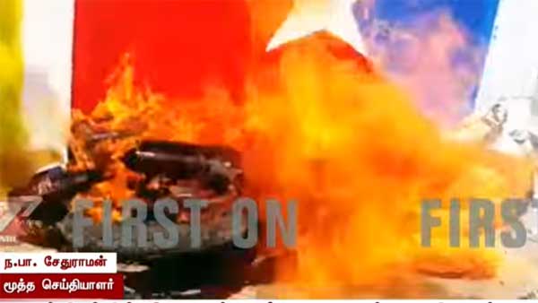 பழுதை சரி செய்யாததால் புதிய பைக்கை ஷோரூம் வாசலிலேயே தீ வைத்து எரித்த வாடிக்கையாளர்..!