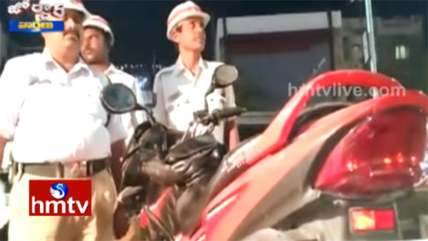 செல்போனில் பேசி கொண்ட பைக் ஓட்டியவருக்கு ரூ 31,556 அபராதம், அதிரடி வசூல் வேட்டையில் இறங்கிய போலீஸ்..!