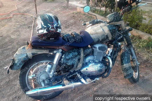 புல்லட் சாயலில் புதிய ஜாவா மோட்டார்சைக்கிள்... உதறலில் ராயல் என்ஃபீல்டு!