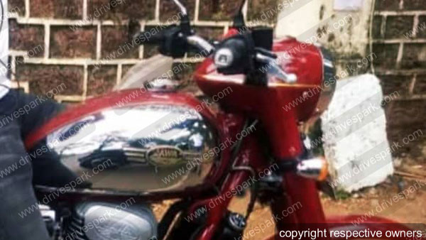 புல்லட் சாயலில் புதிய ஜாவா மோட்டார்சைக்கிள்... உதறலில் ராயல் என்ஃபீல்டு!