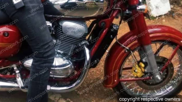 புல்லட் சாயலில் புதிய ஜாவா மோட்டார்சைக்கிள்... உதறலில் ராயல் என்ஃபீல்டு!