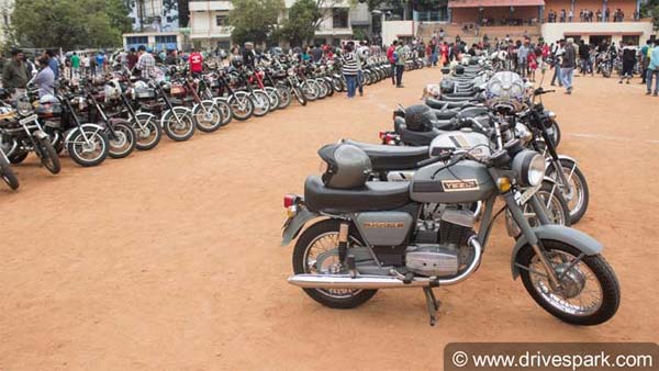 ஜாவாவை தொடர்ந்து யெஸ்டி பைக்குகளை களமிறக்கும் மஹிந்திரா!