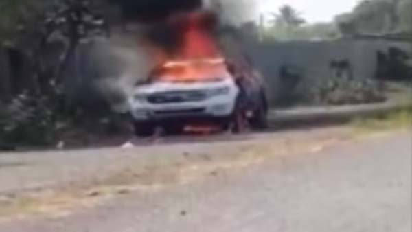 கோமா நிலையில் போராடும் டாக்டர்.. விபத்திற்கு காரணம் தெரிந்தால் இனி காரில் பயணிக்கவே மாட்டீர்கள்
