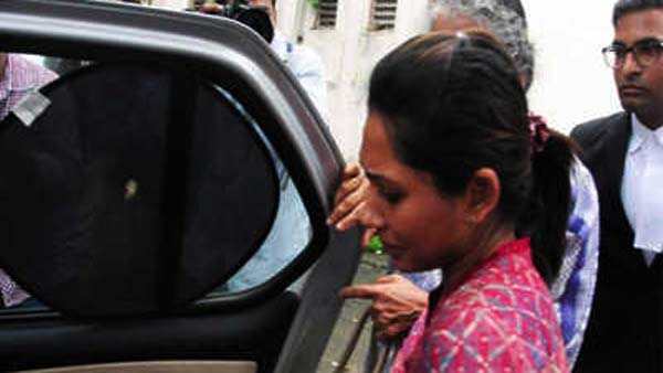 குடிபோதையில் கார் ஓட்டி 2 அப்பாவிகளின் உயிரை பறித்த பெண் வக்கீலுக்கு இது மட்டும்தான் தண்டனை...