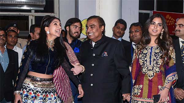முகேஷ் அம்பானி மகள் திருமண செலவு இதுதான்.. பலவீனமான இதயம் உள்ளவர்கள் தெரிந்து கொள்ள வேண்டாம்