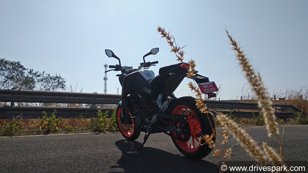 கேடிஎம் 125 ட்யூக் பைக்கின் விற்பனை அதிரடி துவக்கம்!