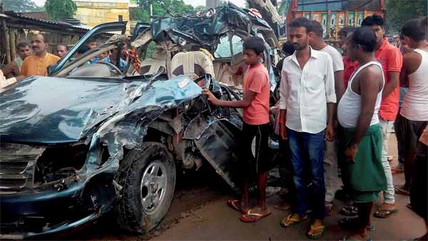 10 பேரின் உயிரை காவு வாங்கிய இந்த விபத்திற்கு காரணம் தெரிந்தால் இனி வாகனங்களில் பயணிக்க மாட்டீர்கள்