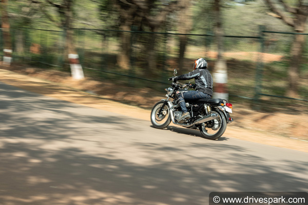 ராயல் என்ஃபீல்டு இன்டர்செப்டார் 650 மோட்டார்சைக்கிளின் டெஸ்ட் டிரைவ் ரிப்போர்ட்!