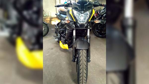 அட்டகாசமான புதிய வண்ணத்தில் பஜாஜ் பல்சர் என்எஸ்200 பைக்!