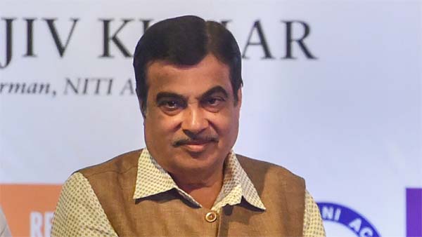 டோல்கேட் விஷயத்தில் மோடி எடுத்த அதிரடி முடிவு இதுதான்... லோக்சபா தேர்தல் நெருங்குவதால் மெகா திட்டம் டோல்கேட் விஷயத்தில் மோடி எடுத்த அதிரடி முடிவு இதுதான்... லோக்சபா தேர்தல் நெருங்குவதால் மெகா திட்டம்