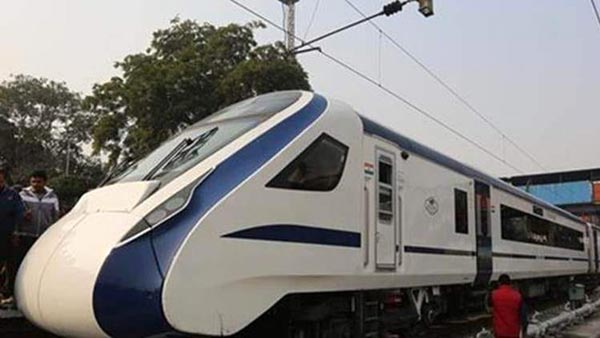 பிப்.15ல் பயணிகள் சேவைக்கு வருகிறது டிரெயின்-18 எக்ஸ்பிரஸ் ரயில்!