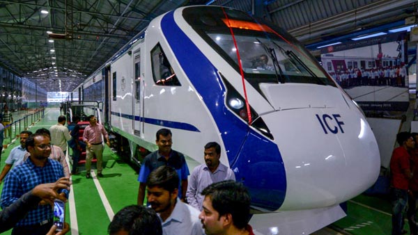 பிப்.15ல் பயணிகள் சேவைக்கு வருகிறது டிரெயின்-18 எக்ஸ்பிரஸ் ரயில்!