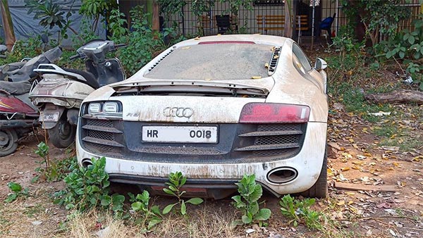 பல கோடி மதிப்பிலான விராட் கோஹ்லியின் சொகுசு கார் போலீசாரால் பறிமுதல்... அவர் செய்த தவறு இதுதான்...