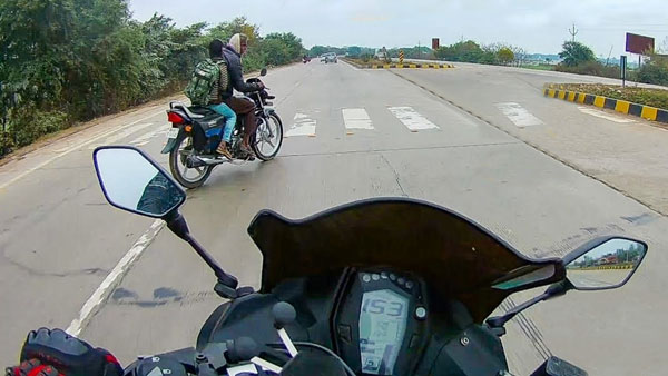 பைக்கில் 160 கிமீ வேகத்தால் நேரவிருந்த விபரீதம்... பலவீனமான இதயம் உள்ளவர்கள் வீடியோ பார்க்க வேண்டாம்