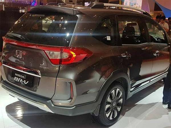ஹோண்டா பிஆர்வி எஸ்யூவியின் ஃபேஸ்லிஃப்ட் மாடல் அறிமுகம்!