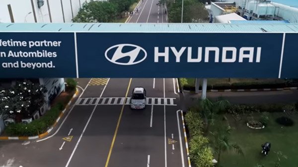 மலிவான விலையில் சிறப்பம்சங்களை வாரி வழங்க களமிறங்குகிறது ஹூண்டாயின் அதிநவீன வெனியூ கார்!