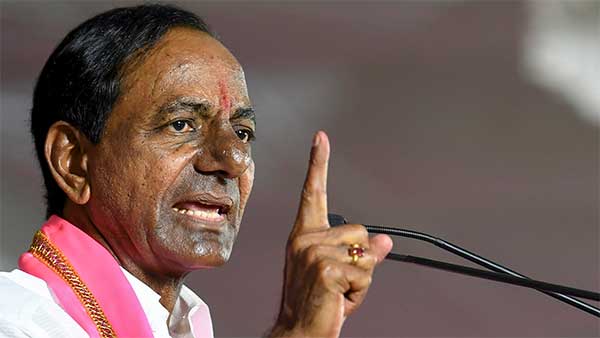 சந்திரபாபு நாயுடுவிற்கு போட்டியாக இந்த அதிரடி அறிவிப்பை விரைவில் வெளியிடுகிறார் சந்திரசேகர் ராவ்...