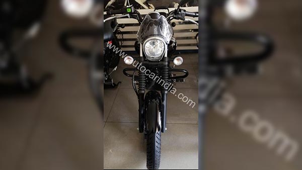 டெலிவரிக்கு தயாராகிய பஜாஜின் மலிவு விலை க்ரூஸர் பைக்!