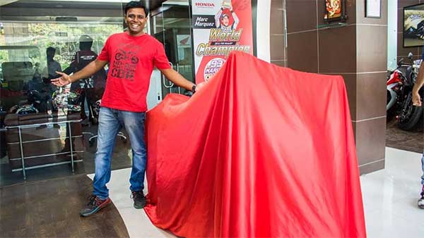இந்த ஹோண்டா பைக் தமிழகத்தில் 2 ஷோரூம்களில் மட்டுமே கிடைக்கும்... அப்படி என்ன சிறப்பு தெரியுமா?