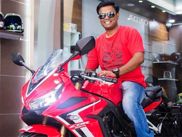 இந்த ஹோண்டா பைக் தமிழகத்தில் 2 ஷோரூம்களில் மட்டுமே கிடைக்கும்... அப்படி என்ன சிறப்பு தெரியுமா?