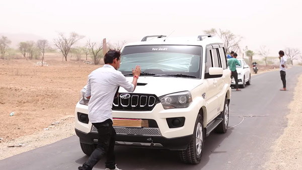 2,500 கிலோ காரை சாதாரண யமஹா பைக் இழுக்குமா? இந்த வீடியோ பார்த்தால் உங்கள் கண்களை நம்ப மாட்டீர்கள்