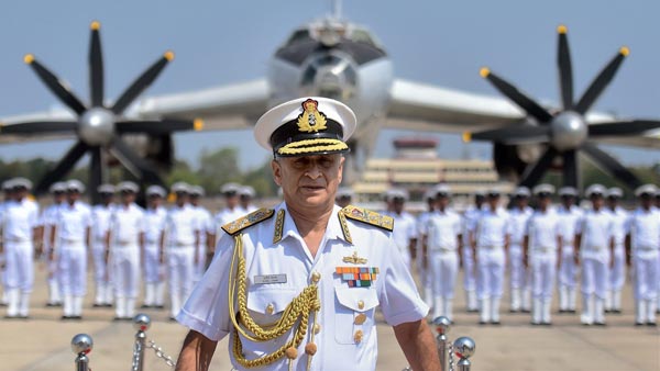 அவசர அவசரமாக விலையுயர்ந்த ஜீப் காம்பஸ் காரை வாங்கிய கடற்படை தளபதி: எதற்காக தெரிஞ்சா கோபப்படுவீர்கள்...?