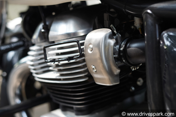 வாங்கிய வேகத்திலேயே விற்பனைக்கு அறிவித்த இளைஞர்: ராயல் என்பீல்டு ட்வின் பைக்கிற்கு ஏற்பட்ட அவல நிலை!